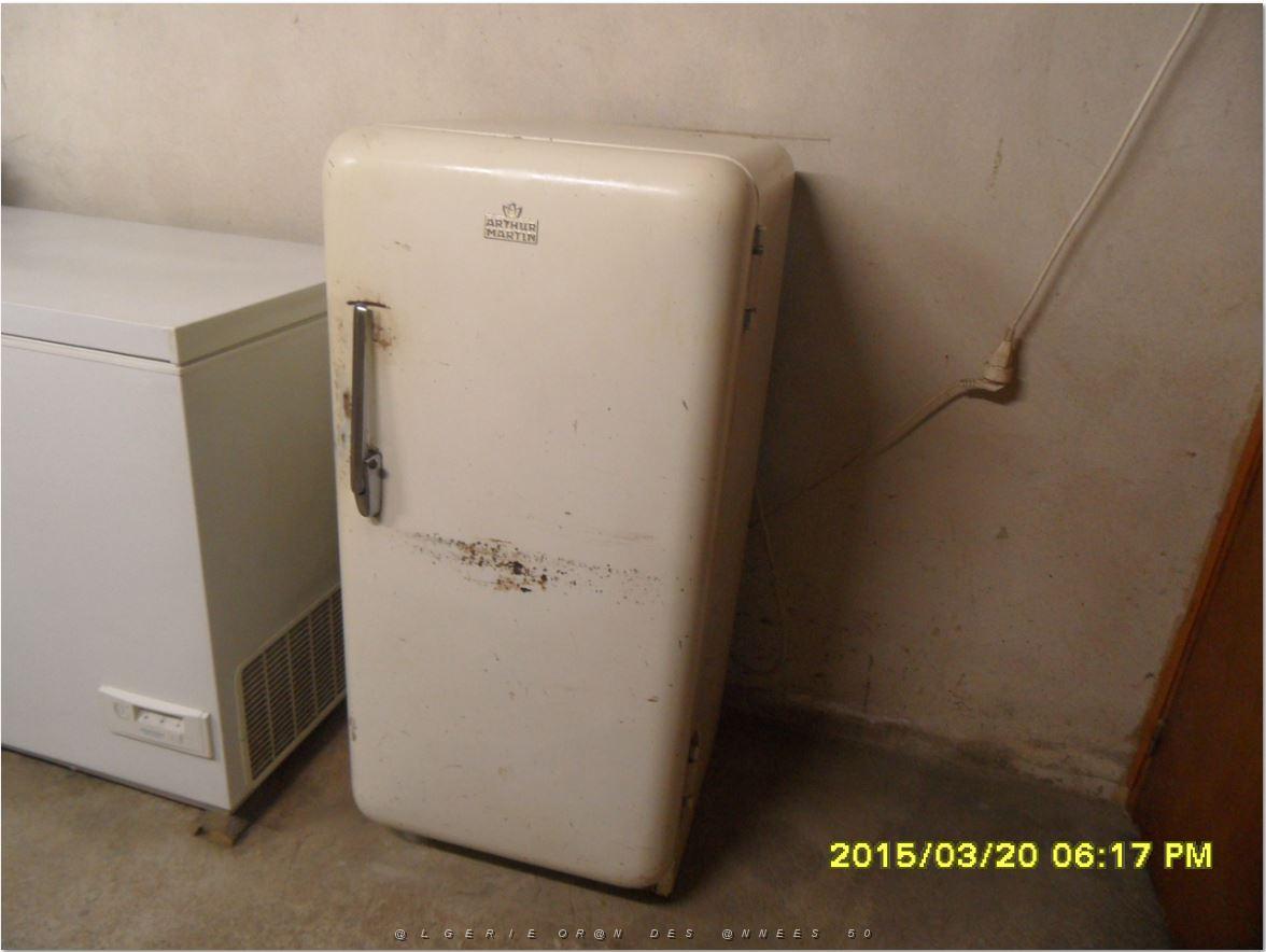 LE VIEUX FRIGO ARTHUR MARTIN (10) du 21 02 1958.JPG